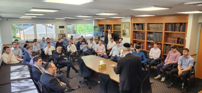 Students from Fasman Yeshiva HS Visit cRc Beth Din